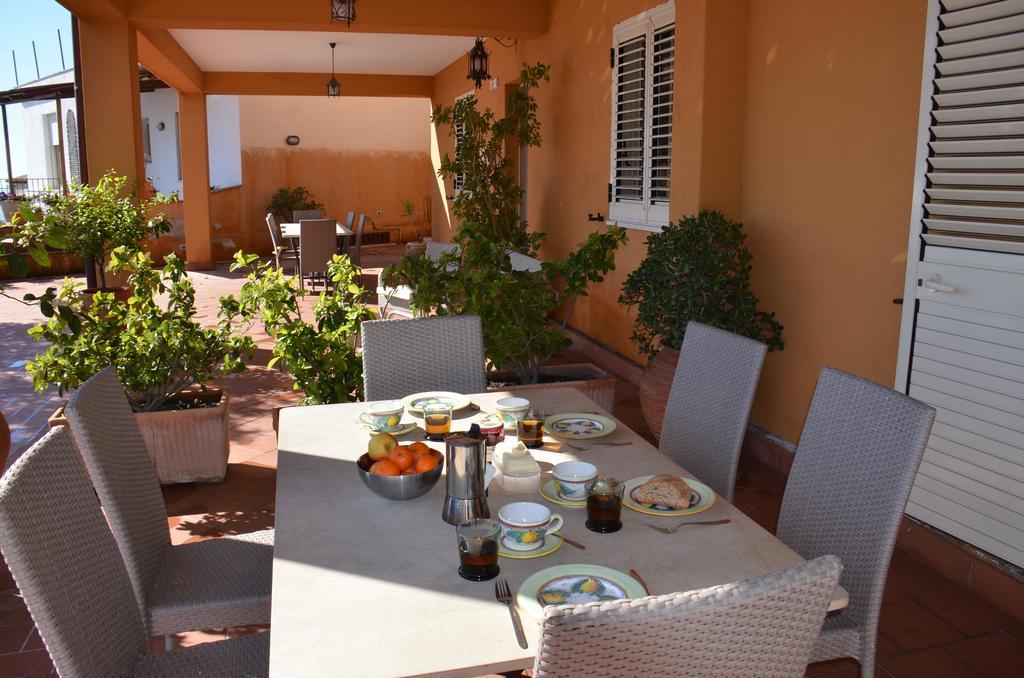 The Lemon Tree Apartment Taormina Exterior photo